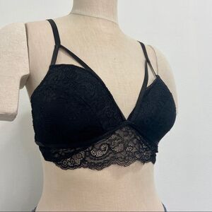 XOXO Black Lace Bra Size Large